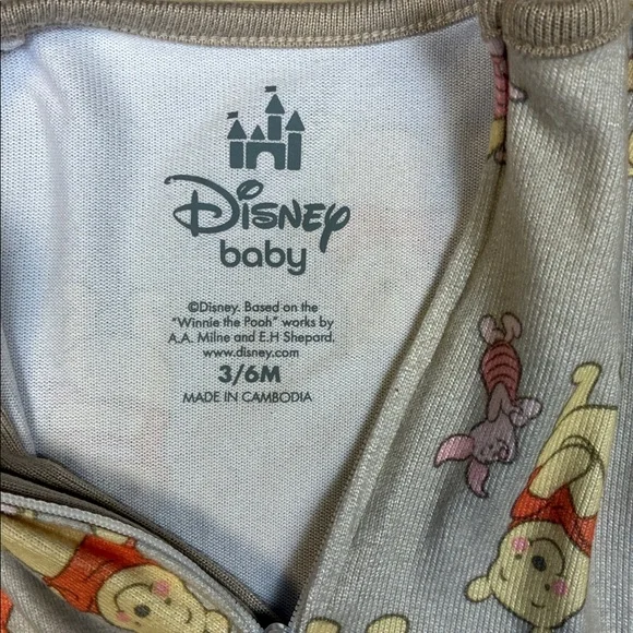 Disney Baby 3/6M Winnie the Pooh Piglet Footie One Piece - Picture 2 of 5